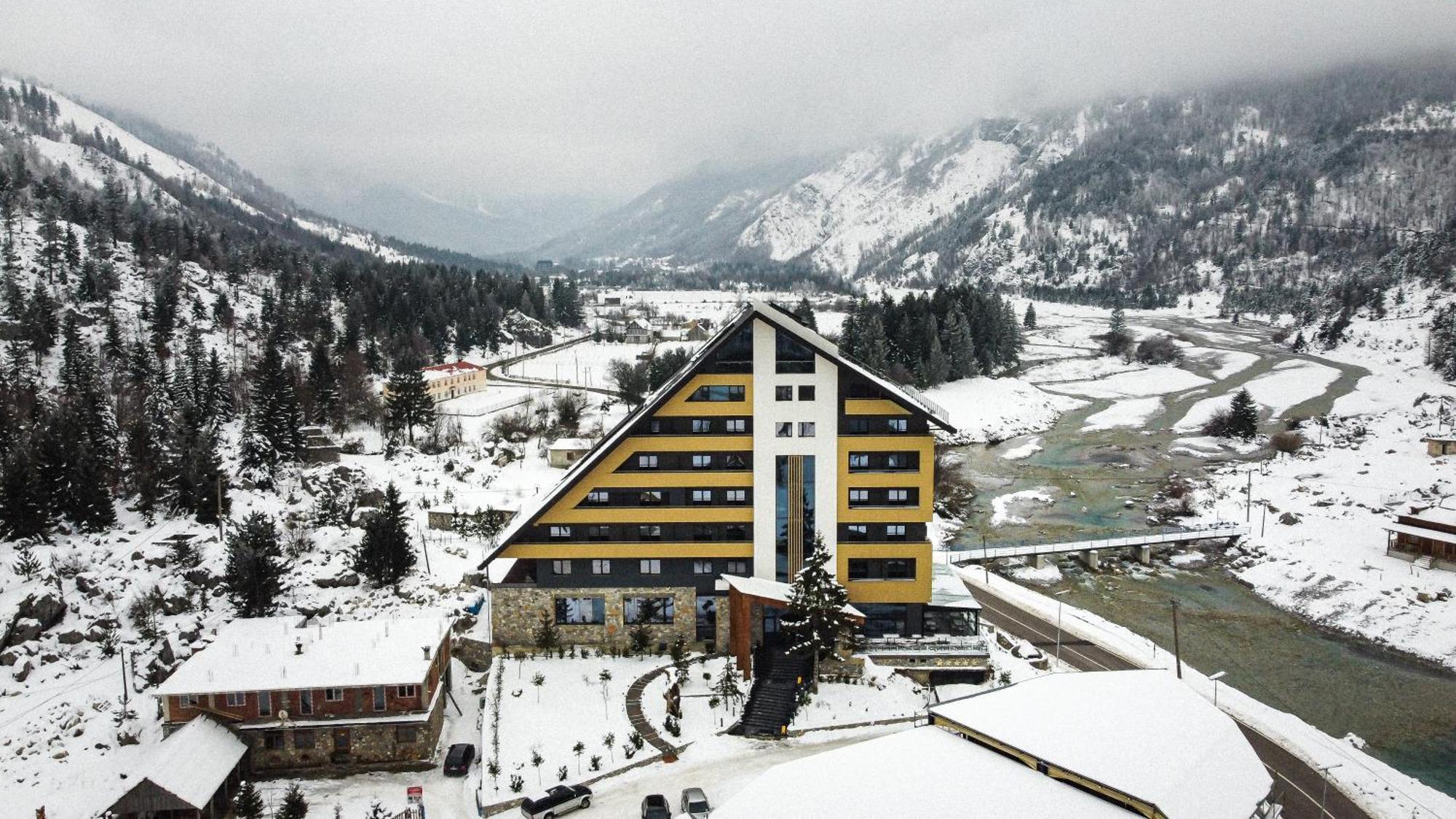 Valbona Resort & Spa Exterior photo